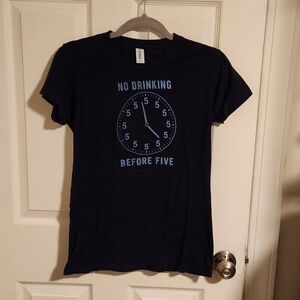 WOMEN'S graphic tee sz L
